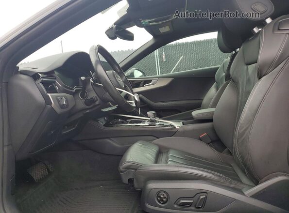 WAUTNAF55LA015046 2020 AUDI A5 Черный Вид салона спереди