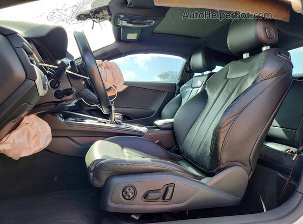 WAUTNAF58JA003437 2018 AUDI A5 White Vista interior delantera