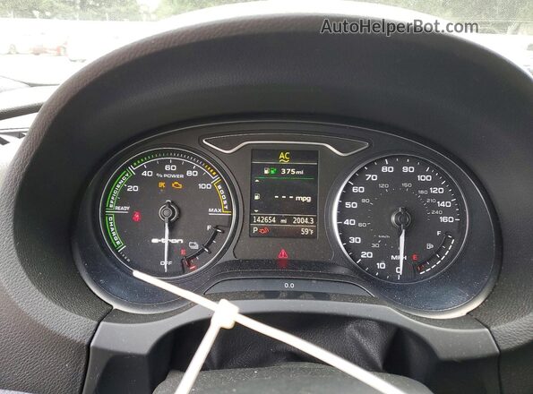 WAUTPBFF4GA109403 2016 AUDI A3 Black Instrument cluster view