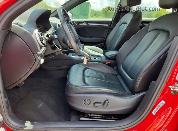 WAUTPBFF4GA150615 2016 AUDI A3 Красный Вид салона спереди