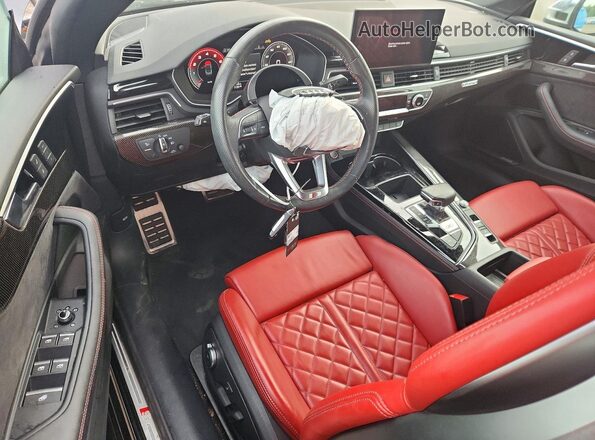 WAUW4GF52RN000704 2024 AUDI S5 Gray Vista del salpicadero
