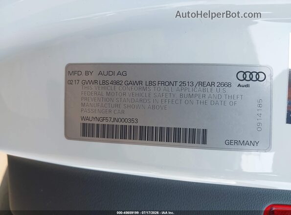 WAUYNGF57JN000353 2018 AUDI A5 White Vista del compartimento del motor
