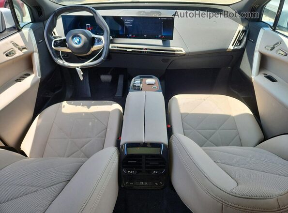 WB523CF00PCM58408 2023 BMW IX White Widok deski rozdzielczej