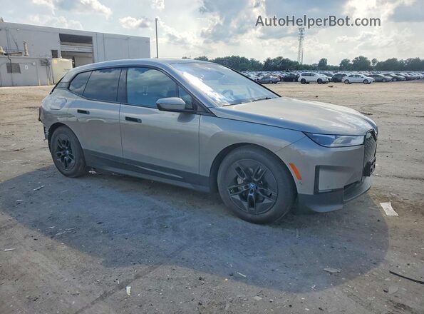 WB523CF04PCM48299 2023 BMW IX Gray Przód prawy