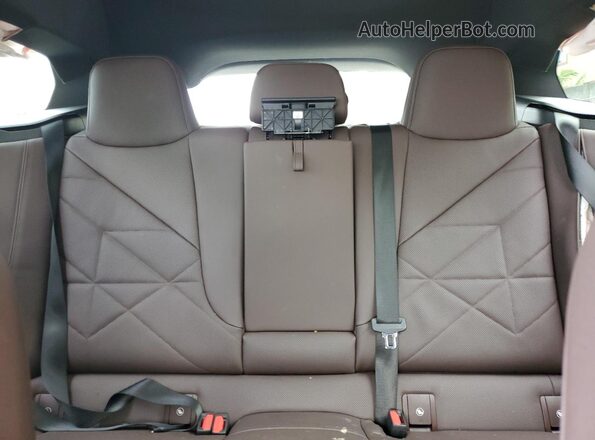 WB523CF04RCN46056 2024 BMW IX Black Vista de los asientos traseros