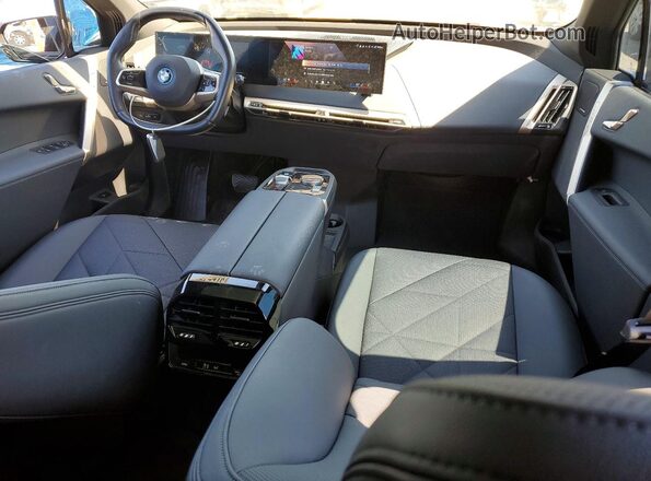 WB523CF06RCN55907 2024 BMW IX Black Widok deski rozdzielczej