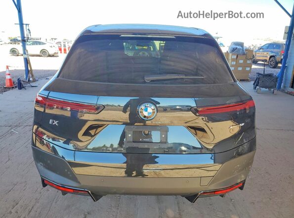 WB523CF06SCU57420 2025 BMW IX Черный Вид сзади