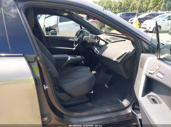 WB523CF0XPCL97925 2023 BMW IX Gray Вид салону спереду