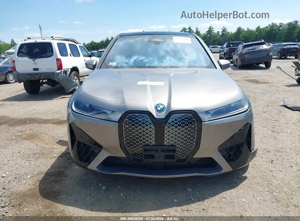 WB523CF0XPCL97925 2023 BMW IX Gray Вид задньої частини салону