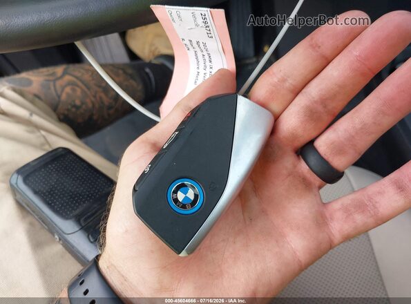 WB523CF0XRCN27186 2024 BMW IX Black Vista del salpicadero