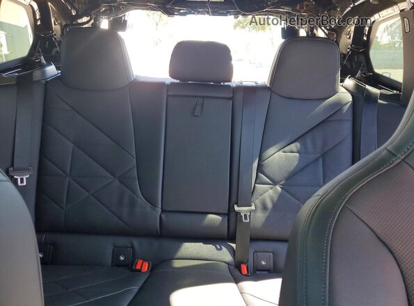 WB523CF0XRCP60355 2024 BMW IX Black უკანა სავარძლების ხედი