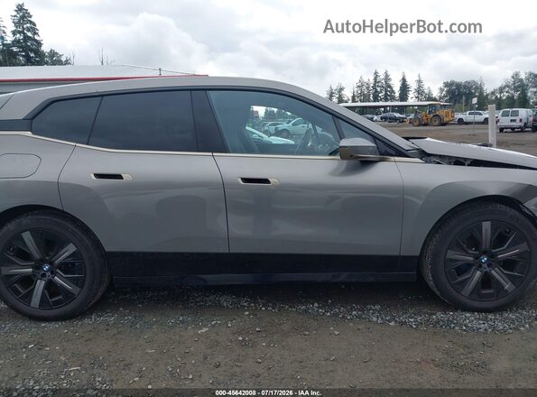 WB533CF00RCR68085 2024 BMW IX Pewter Rear interior view