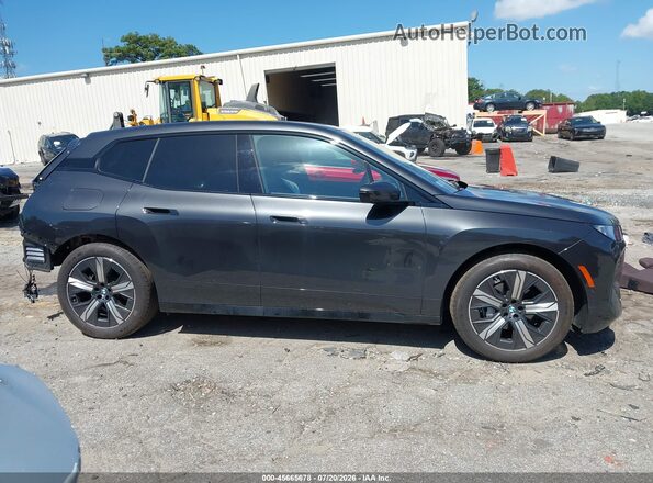 WB543CF0XTCV06385 2026 BMW IX Black Панорамний вид салону 360°