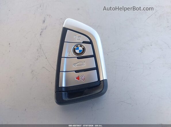 WBA13AG06NCH76498 2022 BMW 5 SERIES Gray Dashboard view