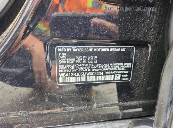 WBA13BJ05MWX02434 2021 BMW 5 SERIES Black Vista del compartimento del motor