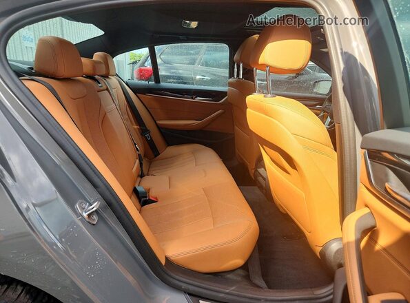 WBA13BJ07NWX81767 2022 BMW 5 SERIES Gray Rear seats view