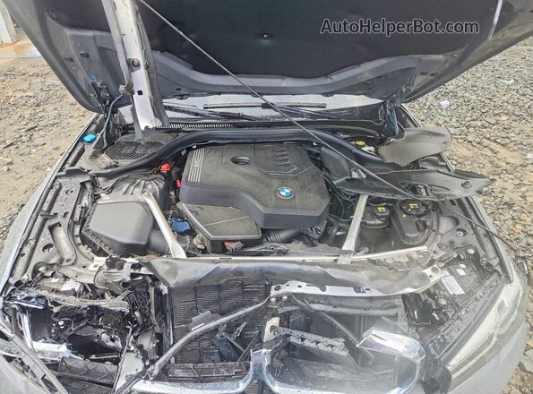 WBA13BJ07NWX81767 2022 BMW 5 SERIES Gray Rear interior view