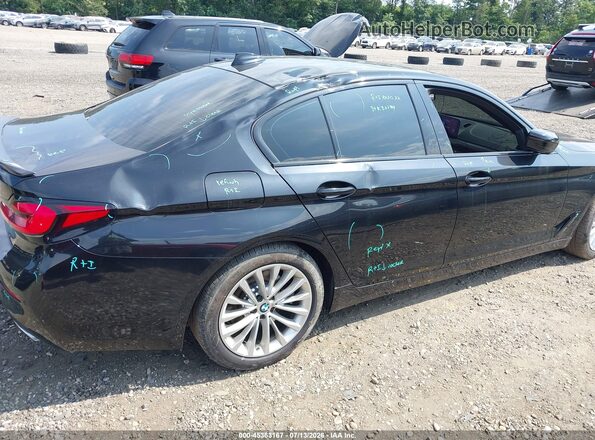 WBA13BJ09NWX39309 2022 BMW 5 SERIES Black Դիմացի տեսք