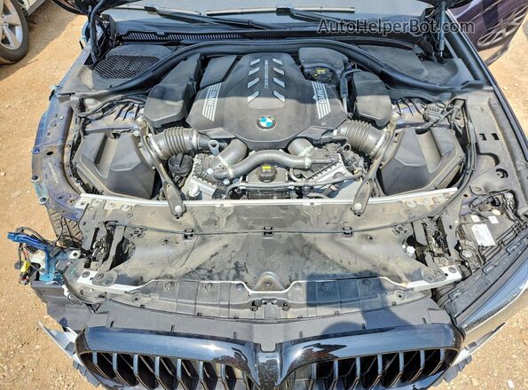 WBA13BK01MCF83557 2021 BMW M5 Blue Widok wnętrza z tyłu