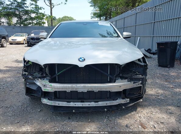 WBA13BK02MCF09869 2021 BMW 5 SERIES White Вид задньої частини салону