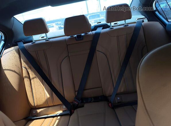 WBA13BK08PCN47429 2023 BMW M5 Blue უკანა სალონის ხედი