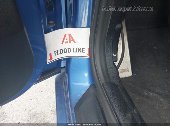 WBA1M1C53GV394593 2016 BMW M2 Blue Սալոնի հետևի տեսք