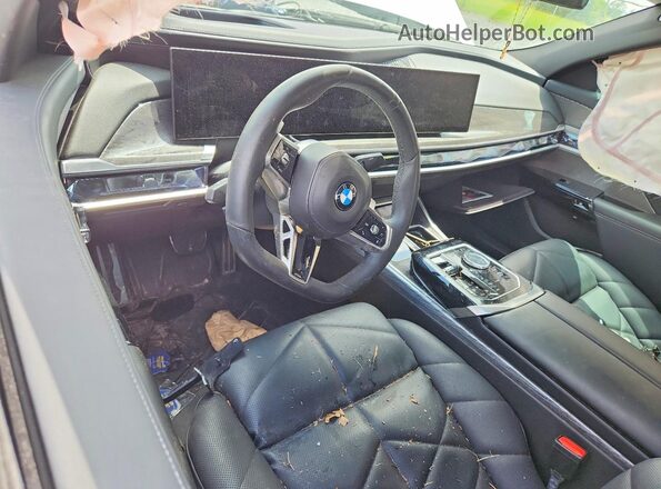 WBA23EH00PCM83190 2023 BMW 7 SERIES White Vista del salpicadero