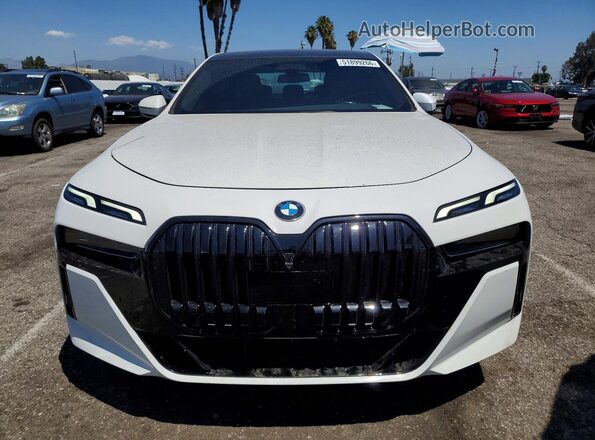 WBA23EH00PCM83724 2023 BMW 7 SERIES White Вид спереду
