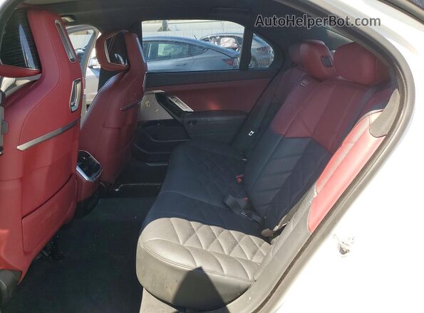 WBA23EH00PCM83724 2023 BMW 7 SERIES White Вид задніх сидінь