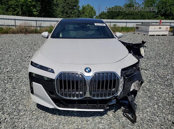 WBA23EH01PCM21670 2023 BMW 7 SERIES White Widok z przodu