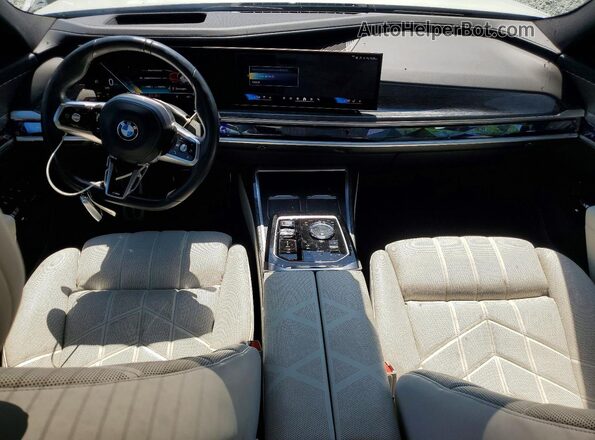 WBA23EH01PCM21670 2023 BMW 7 SERIES White Widok deski rozdzielczej