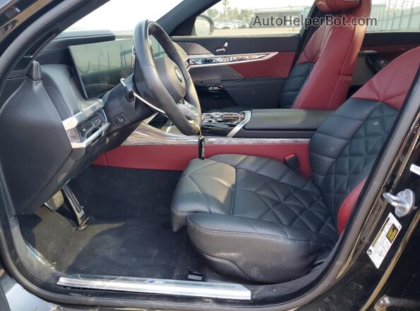 WBA23EH08RCT01853 2024 BMW 7 SERIES Black Front interior view