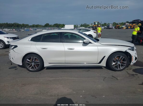 WBA23FB06SFU07298 2025 BMW 4 SERIES White Widok wnętrza z tyłu
