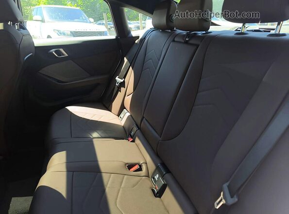 WBA23GG03S7S60107 2025 BMW 2 SERIES White Widok wnętrza z tyłu