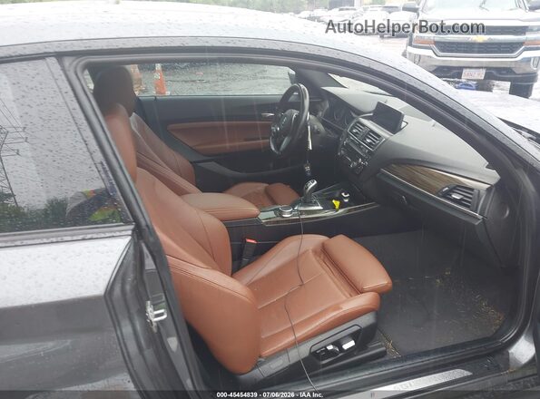 WBA2G3C30HV641415 2017 BMW M2 Серый Вид салона спереди