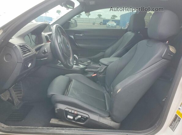 WBA2J1C58JVD08895 2018 BMW 2 SERIES White Widok wnętrza z przodu