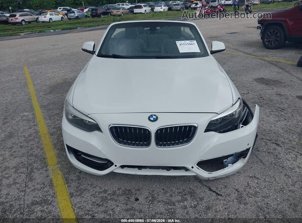 WBA2K9C35H7A26237 2017 BMW 2 SERIES White ხელსაწყოთა პანელის ხედი