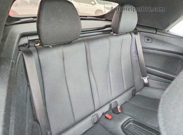 WBA2L3C32HV667882 2017 BMW M2 Silver უკანა სავარძლების ხედი