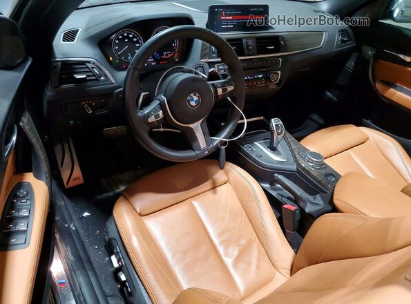 WBA2N3C56KVE46257 2019 BMW M2 Black Вид панелі приладів