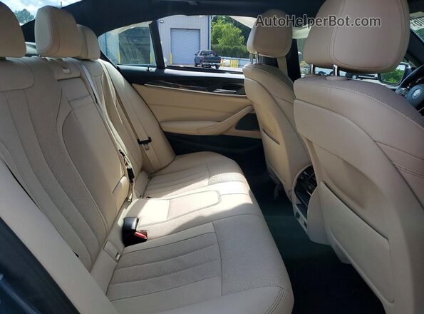 WBA33AG08PCM53871 2023 BMW 5 SERIES Blue Vista de los asientos traseros