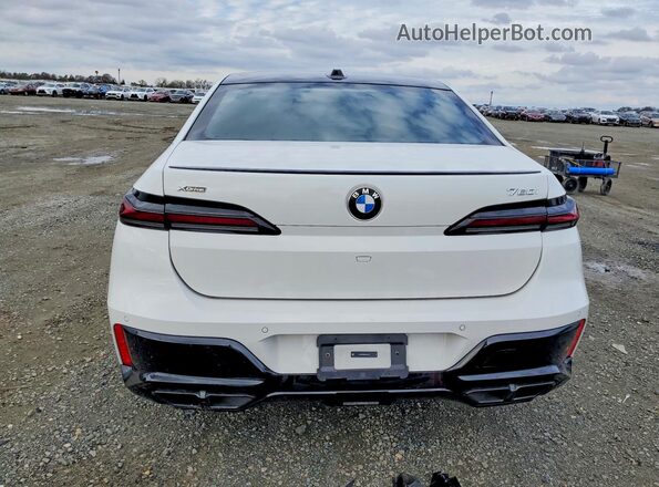 WBA33EJ0XSCV31673 2025 BMW 7 SERIES White Vista trasera