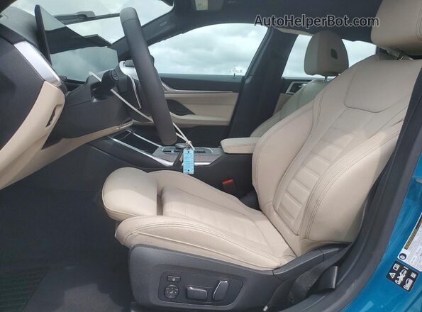 WBA33FB01SFU86867 2025 BMW 4 SERIES Blue Widok wnętrza z przodu