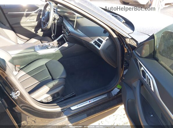 WBA33FB09SFV40870 2025 BMW 4 SERIES Black Вид салону спереду