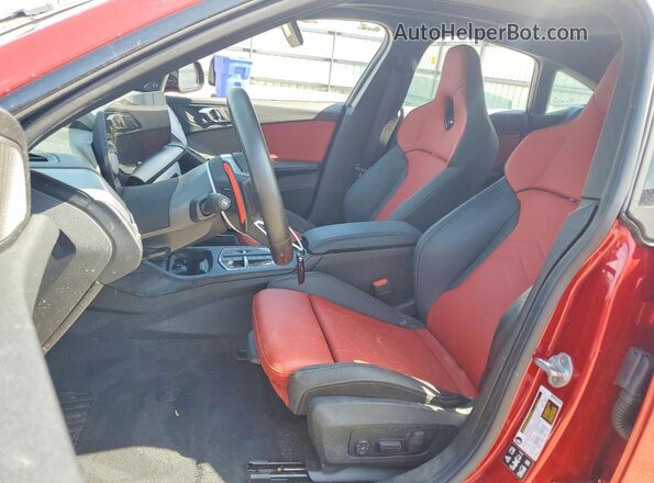 WBA33GG03S7S10599 2025 BMW M2 Red წინა სალონის ხედი