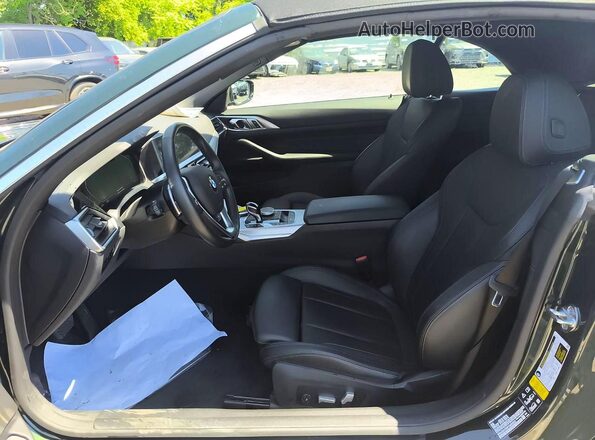 WBA43AT06PCM90525 2023 BMW 4 SERIES Зеленый Вид салона спереди