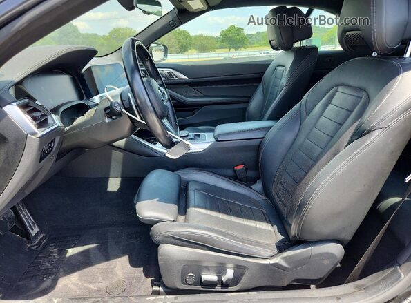 WBA43AT07NCH77310 2022 BMW 4 SERIES Black Widok wnętrza z przodu