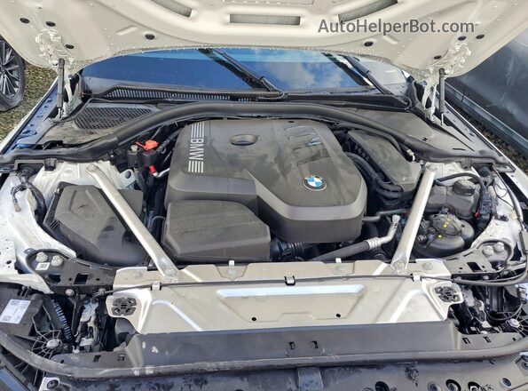 WBA43DA01SCU13803 2025 BMW 4 SERIES White Vista interior trasera
