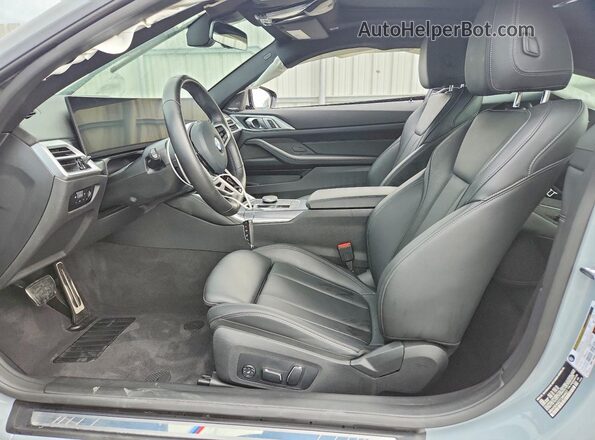 WBA43DA02TCW64427 2026 BMW 4 SERIES Gray წინა სალონის ხედი