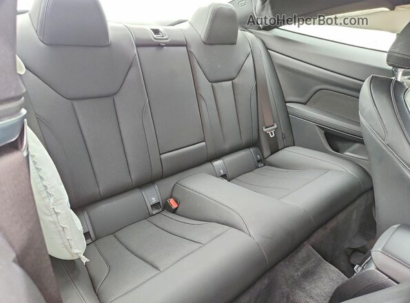 WBA43DA02TCW64427 2026 BMW 4 SERIES Gray უკანა სავარძლების ხედი