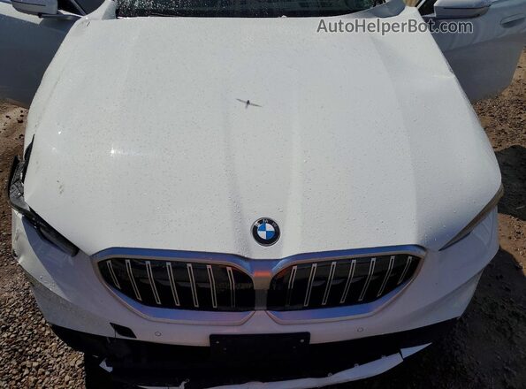 WBA43FJ01TCV64041 2026 BMW 5 SERIES White Vista interior trasera